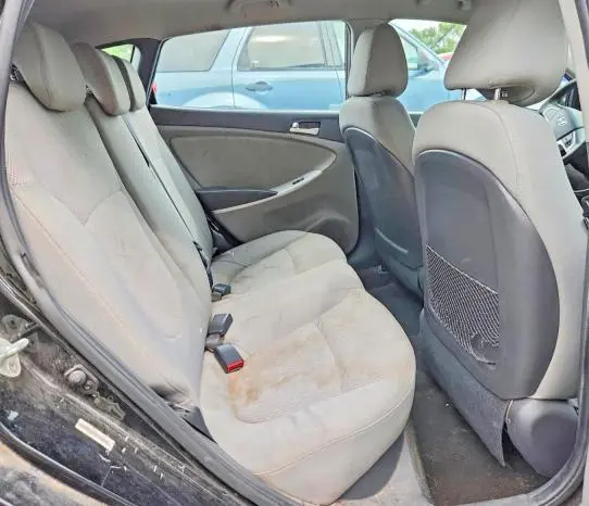 2013 HYUNDAI ACCENT GS  