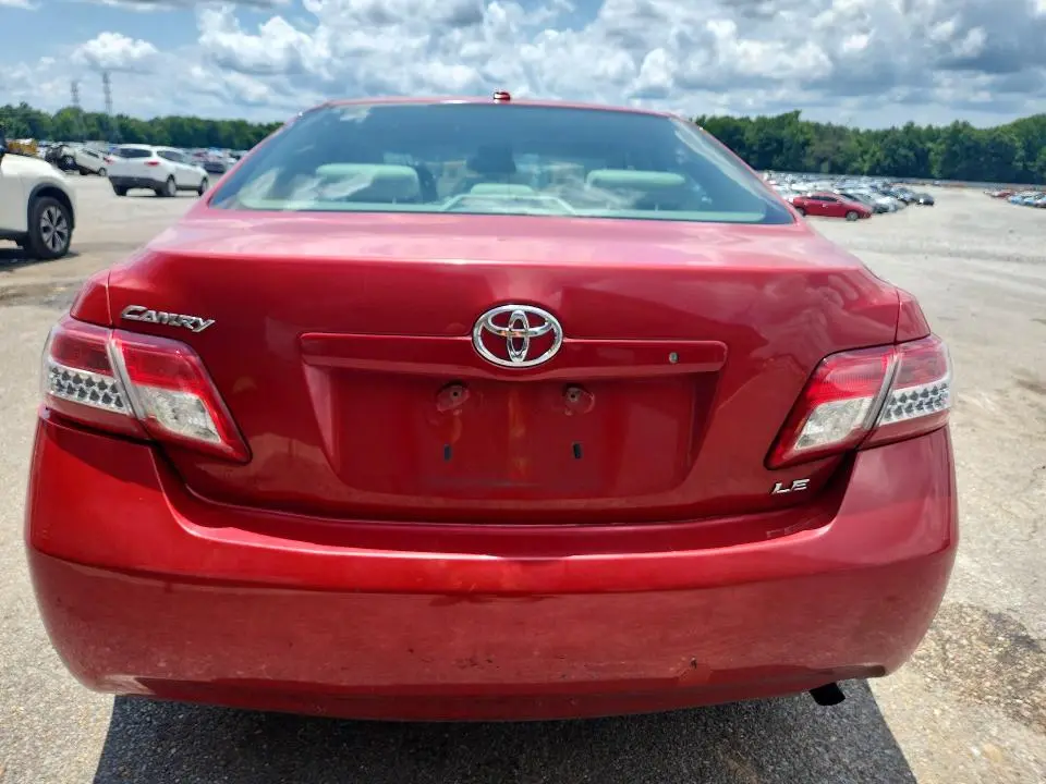 2011 TOYOTA CAMRY LE  