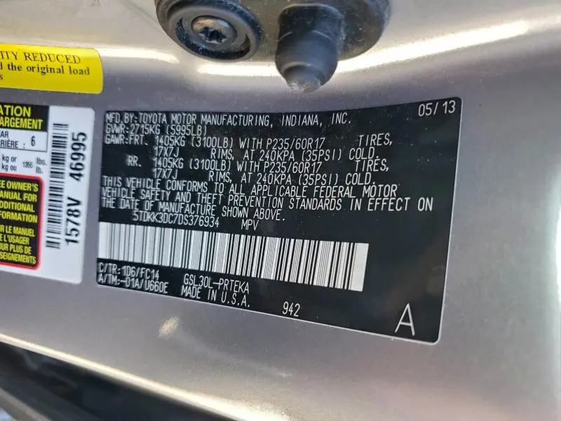 2013 TOYOTA SIENNA LE  