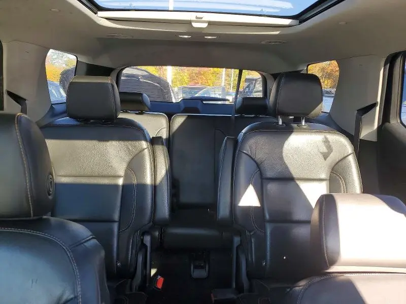 2019 CHEVROLET TRAVERSE LT  
