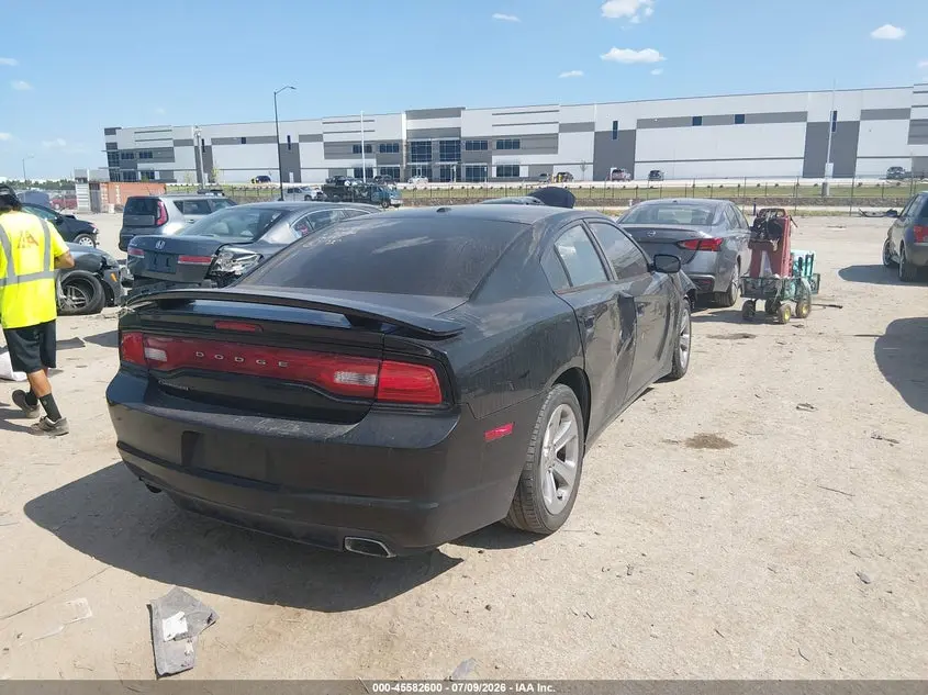 2012 DODGE CHARGER SE