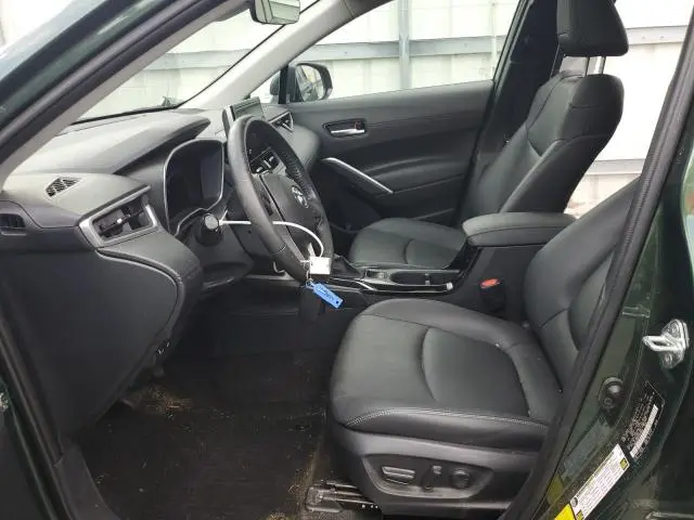 2023 TOYOTA COROLLA CROSS XLE