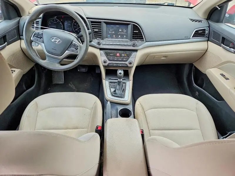 2017 HYUNDAI ELANTRA SE  