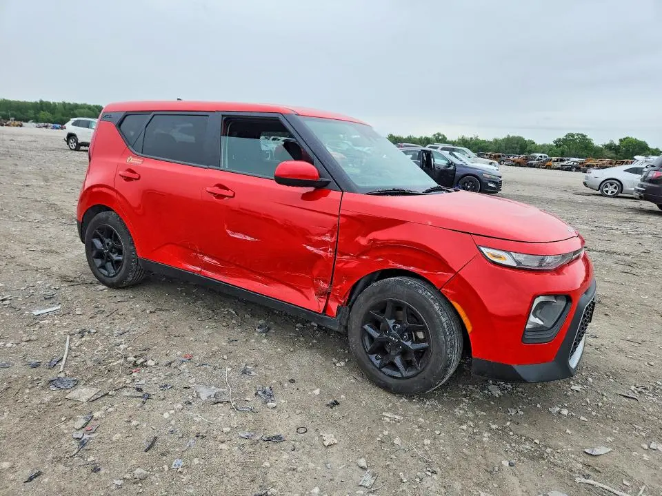 2022 KIA SOUL LX  