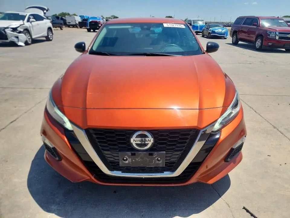2021 NISSAN ALTIMA SR  