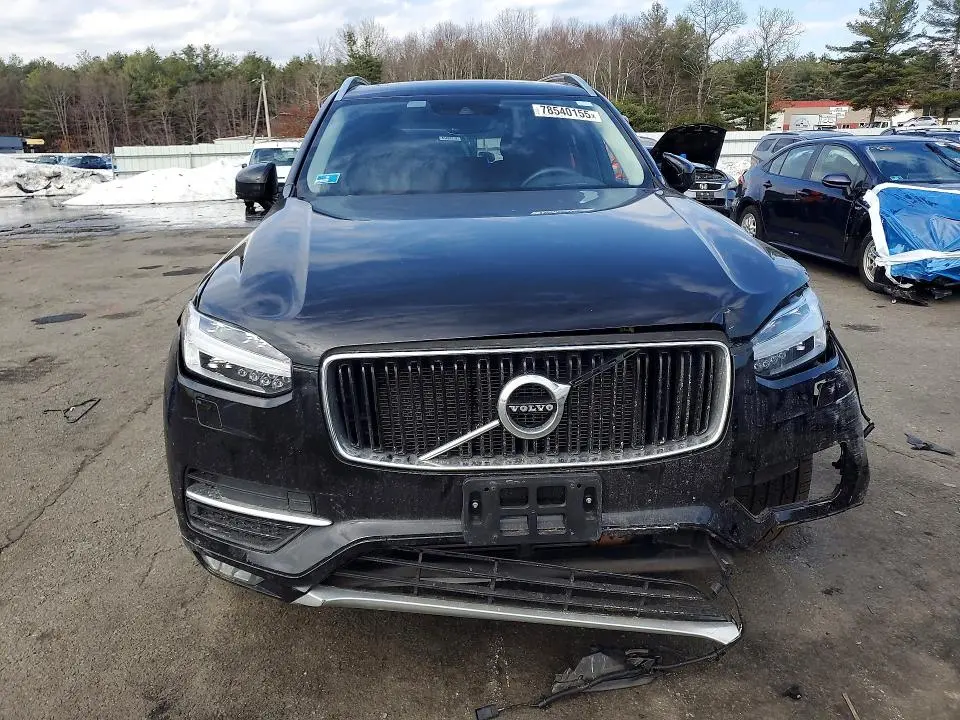 2017 VOLVO XC90 T6  