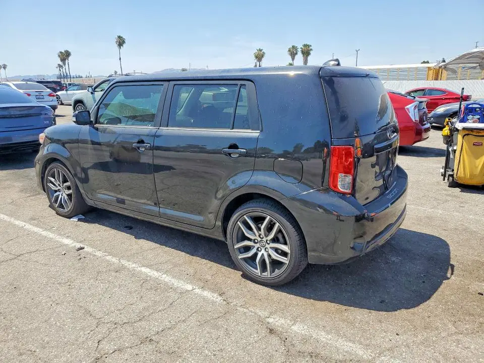 2013 SCION XB BASE  