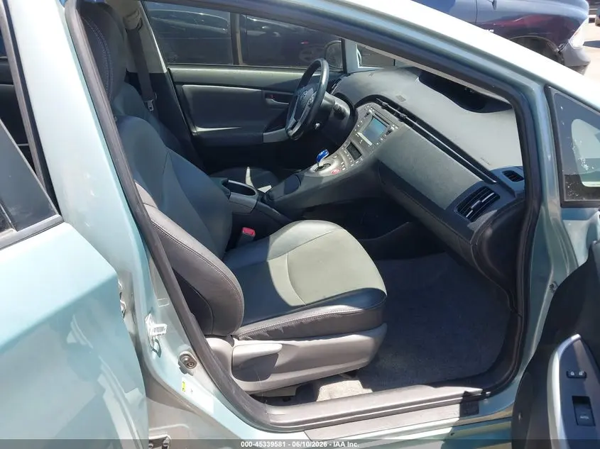 2013 TOYOTA PRIUS FIVE