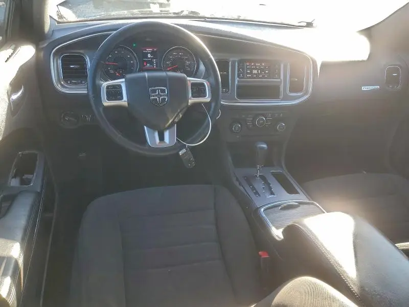 2013 DODGE CHARGER SE  