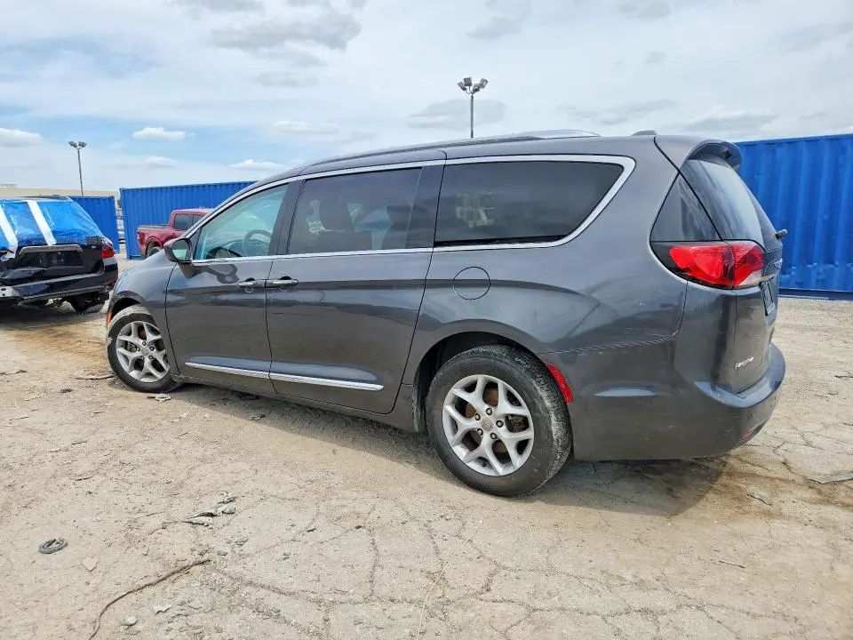 2017 CHRYSLER PACIFICA TOURING L PLUS  