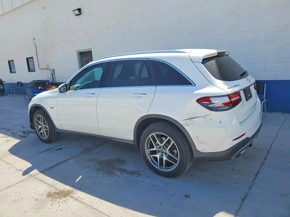 2019 MERCEDES-BENZ GLC 350E  