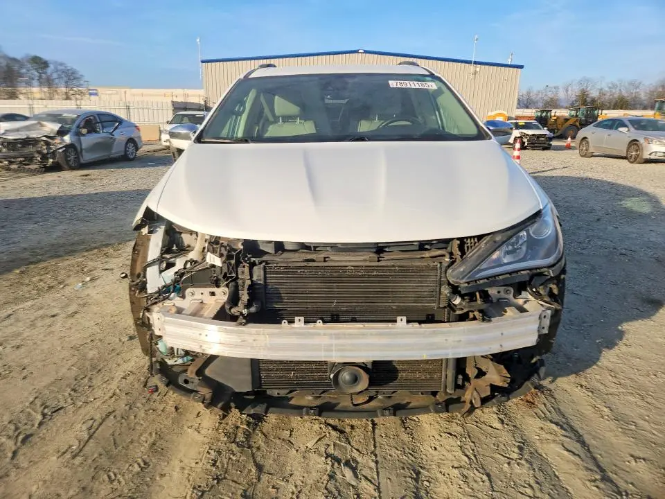 2018 CHRYSLER PACIFICA HYBRID LIMITED  