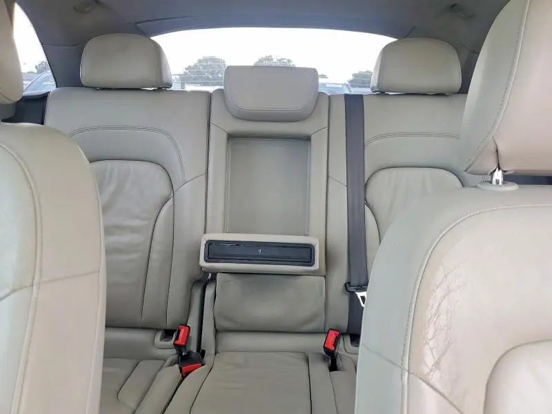 2011 AUDI Q5 PREMIUM PLUS  