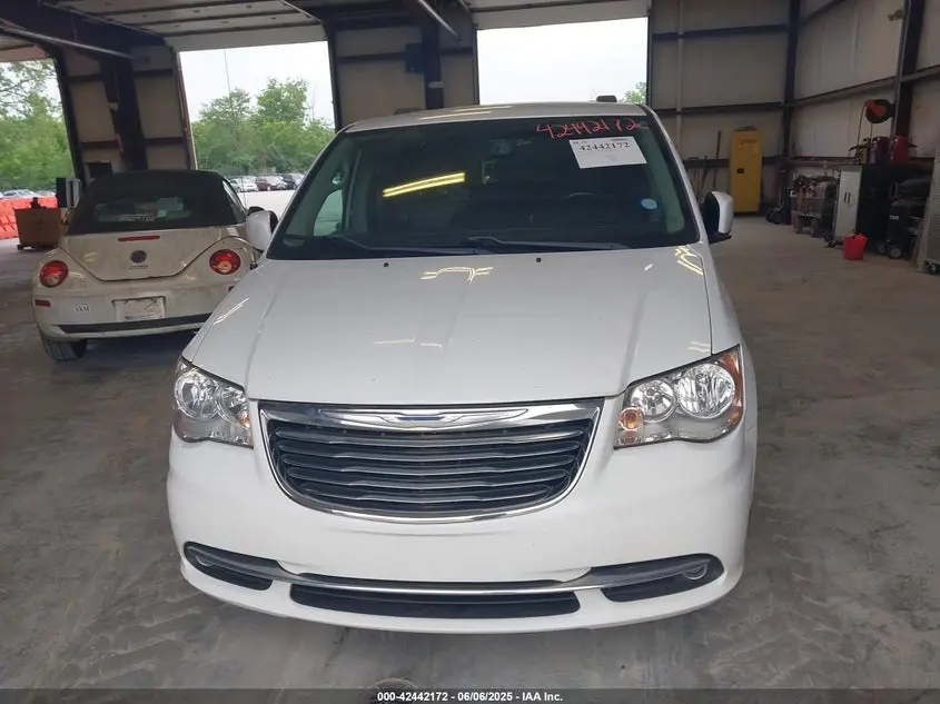 2016 CHRYSLER TOWN & COUNTRY TOURING