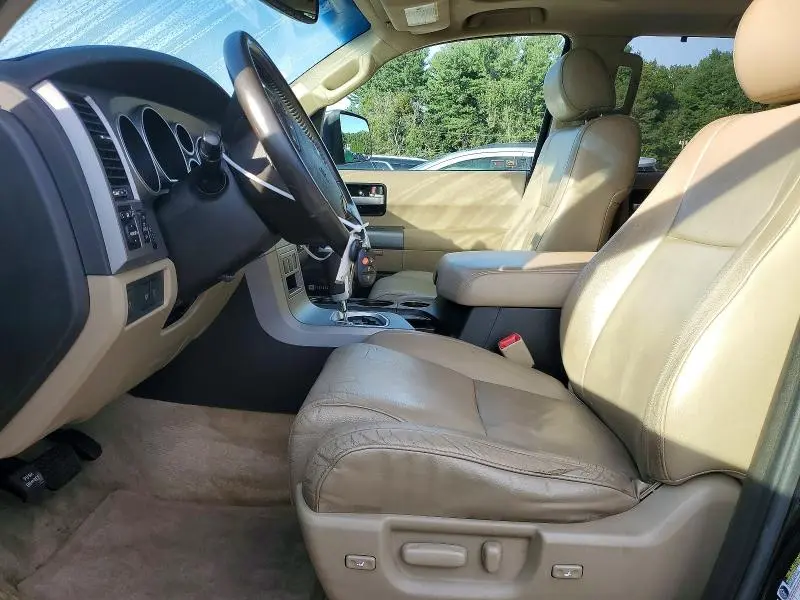2010 TOYOTA SEQUOIA LIMITED  