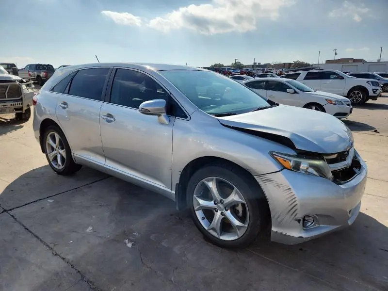 2013 TOYOTA VENZA LE  