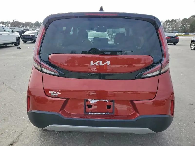 2024 KIA SOUL LX  