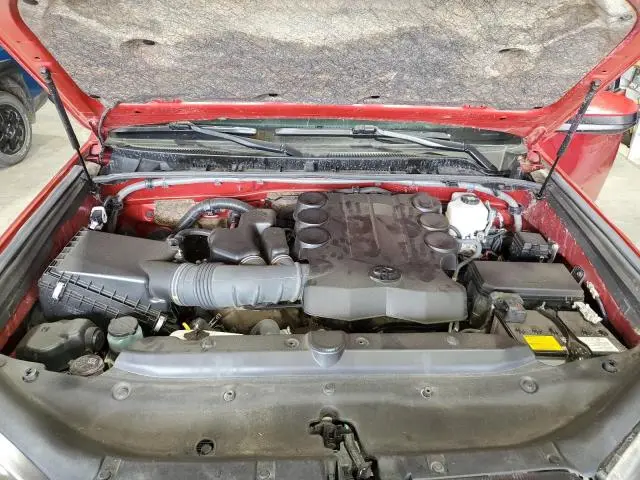 2023 TOYOTA 4RUNNER SE  