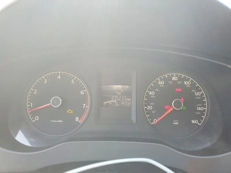 2011 VOLKSWAGEN JETTA SEL  