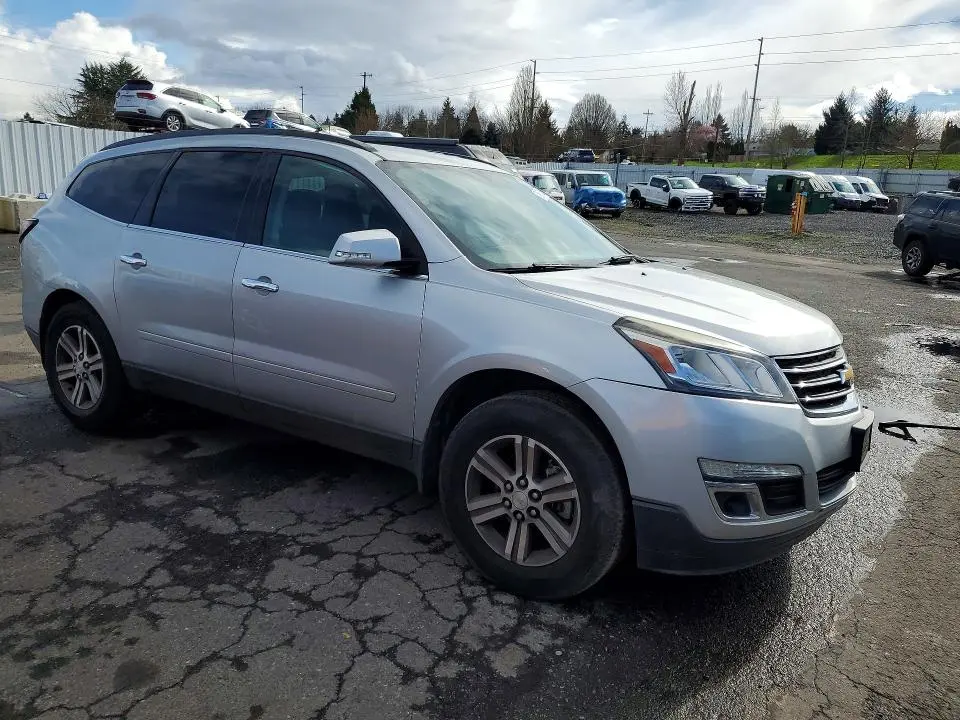 2017 CHEVROLET TRAVERSE LT  