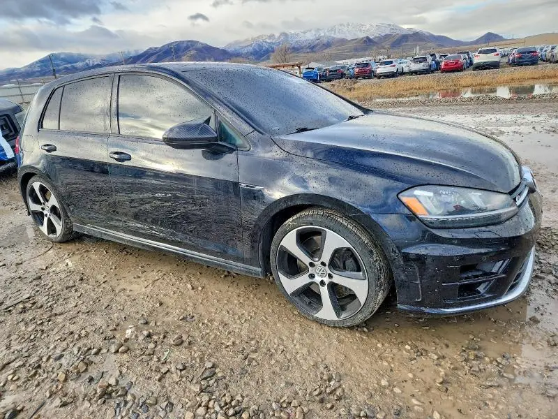 2016 VOLKSWAGEN GOLF R   
