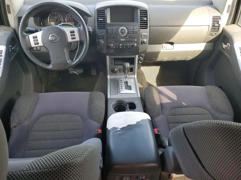 2010 NISSAN PATHFINDER S  