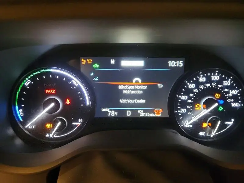 2025 TOYOTA SIENNA LE  