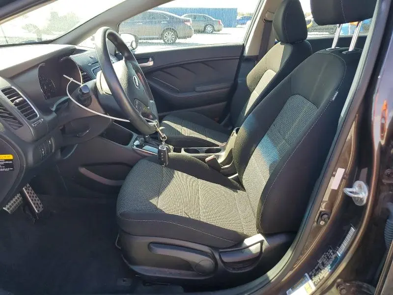 2018 KIA FORTE LX  