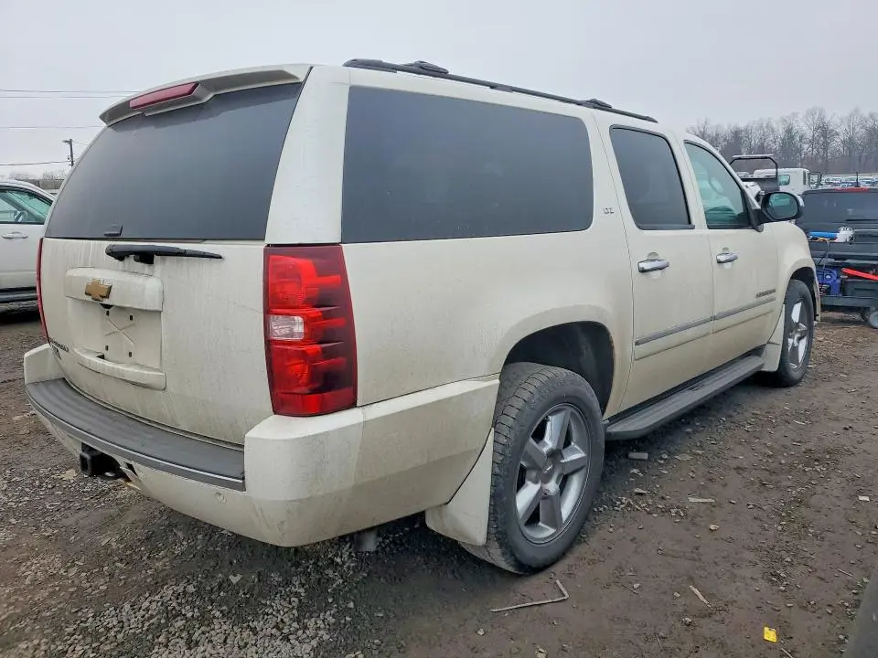 2013 CHEVROLET SUBURBAN K1500 LTZ  