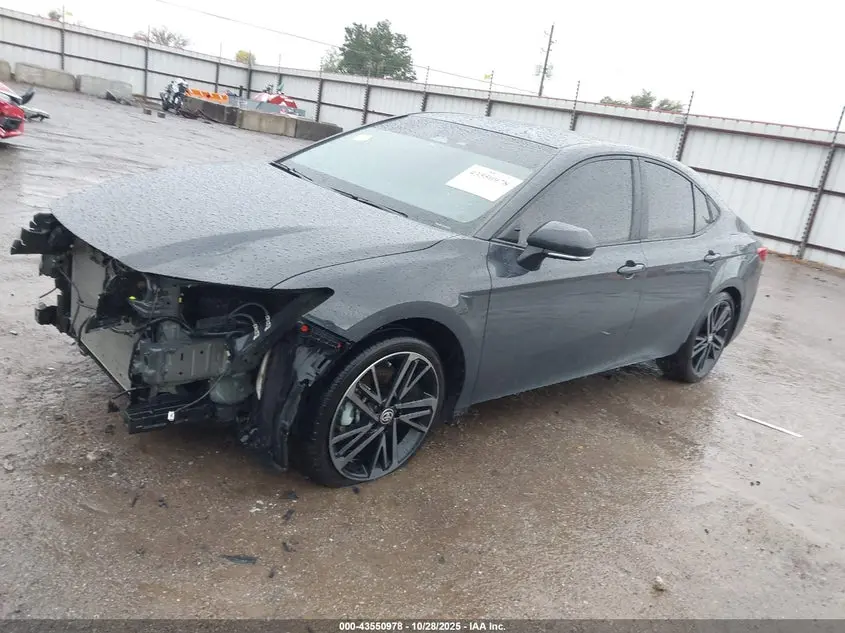 2025 TOYOTA CAMRY XSE