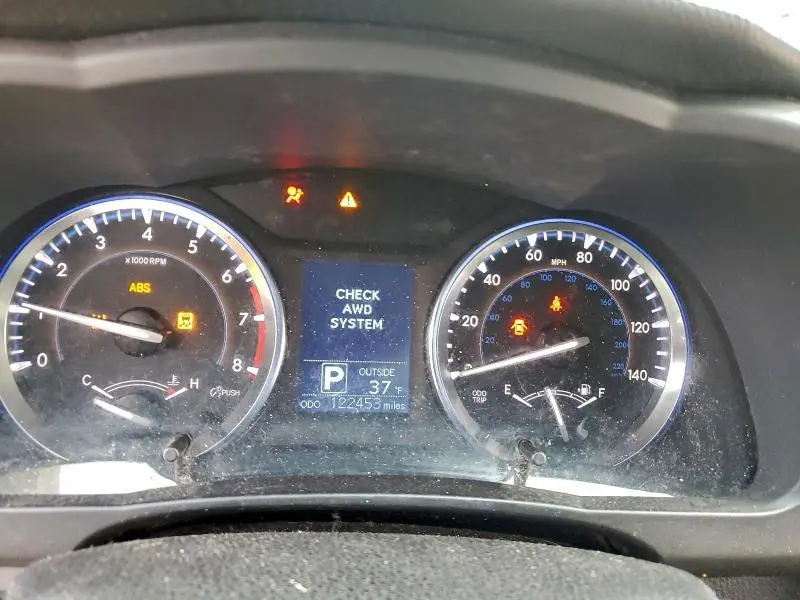 2016 TOYOTA HIGHLANDER LE  