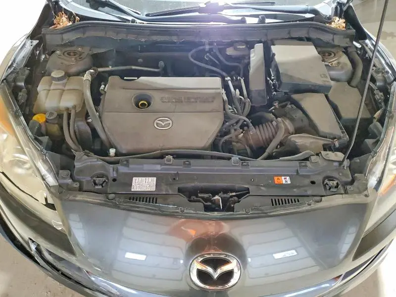 2011 MAZDA 3 S  