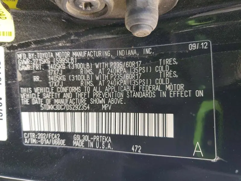 2013 TOYOTA SIENNA LE  