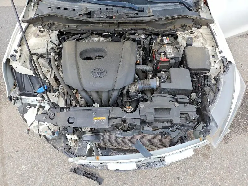 2019 TOYOTA YARIS L  