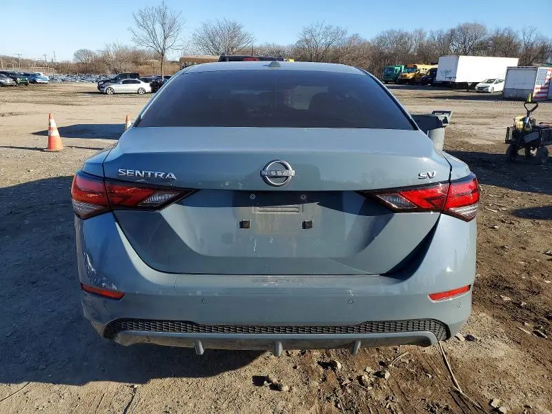 2024 NISSAN SENTRA SV  