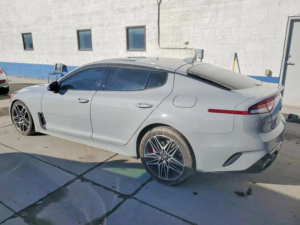 2022 KIA STINGER GT1  