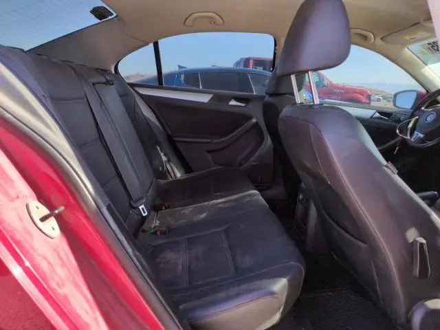 2013 VOLKSWAGEN JETTA SE  