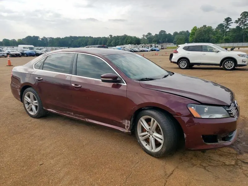 2014 VOLKSWAGEN PASSAT SE  