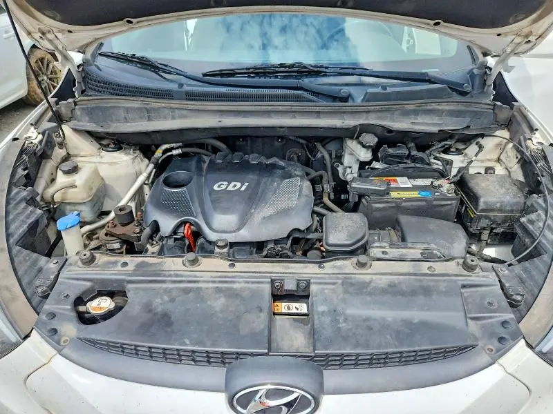 2015 HYUNDAI TUCSON SE  