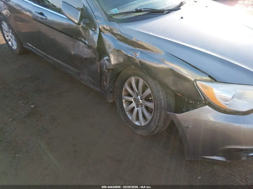 2012 CHRYSLER 200 TOURING