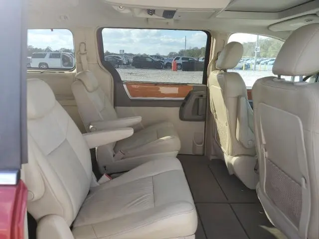 2010 CHRYSLER TOWN & COUNTRY LIMITED  