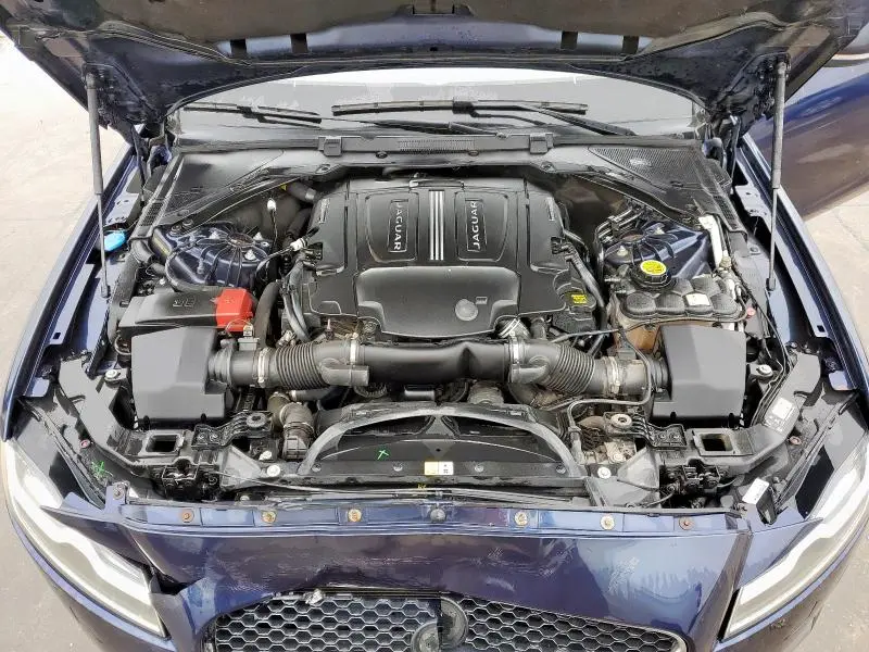 2016 JAGUAR XF PRESTIGE  