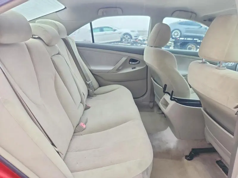 2011 TOYOTA CAMRY LE  