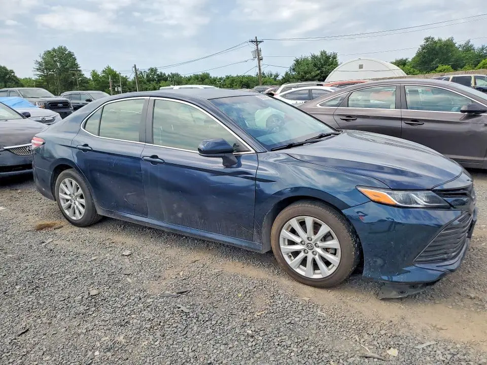 2018 TOYOTA CAMRY LE  
