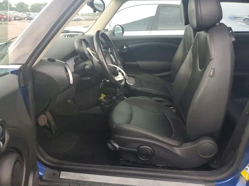 2013 MINI COOPER   
