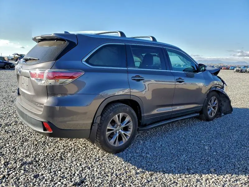 2015 TOYOTA HIGHLANDER XLE  