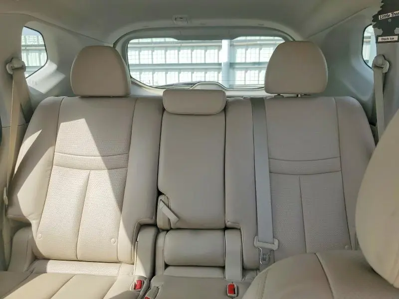 2015 NISSAN ROGUE SL  