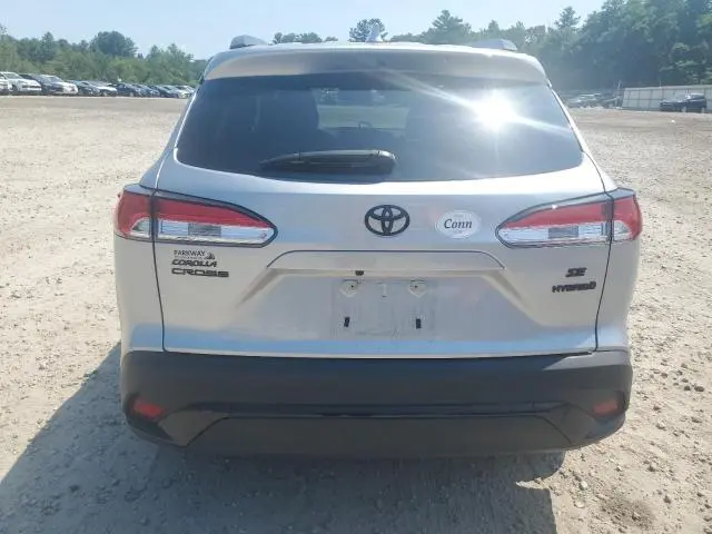 2024 TOYOTA COROLLA CROSS SE  