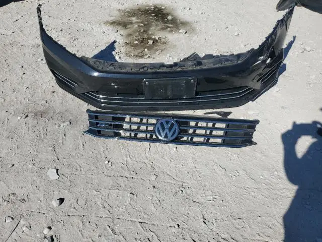 2018 VOLKSWAGEN PASSAT S  