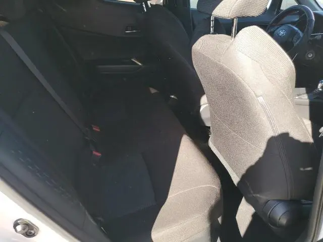 2018 TOYOTA C-HR XLE  